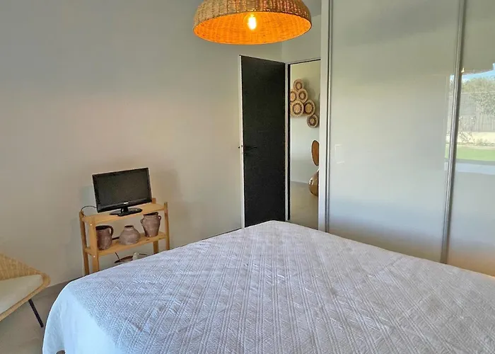 아파트 Terrasses De La *